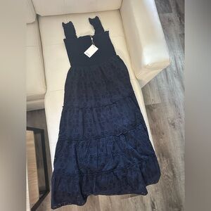 💙 Quince 100% Organic Cotton Eyelet Smocked Midi Dress - XS - NWT 💙